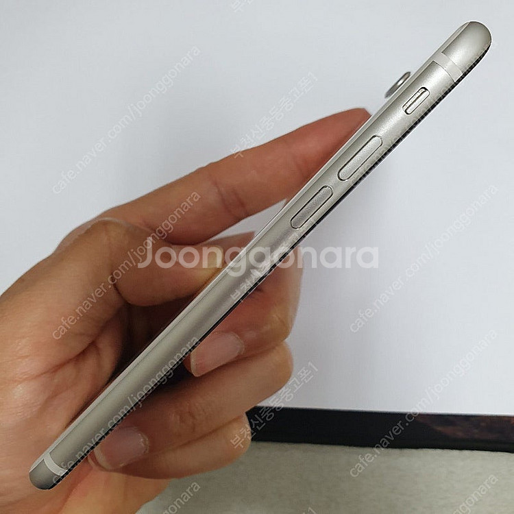 495950 아이폰SE2 화이트 64기가 무잔상 외관깔끔 메인폰 자녀폰 추천 16만원--6