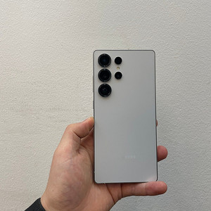 갤럭시S25울트라 화이트 256GB 무잔상 상태좋은 풀박스중고104만팝니다