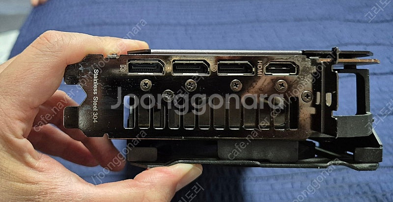 라데온 RX6800XT 그래픽카드 판매합니다--3