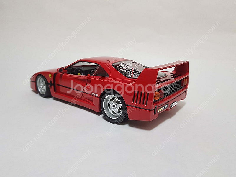 1:18 부라고 Bburago/ 시그니쳐 페라리 F40...--2