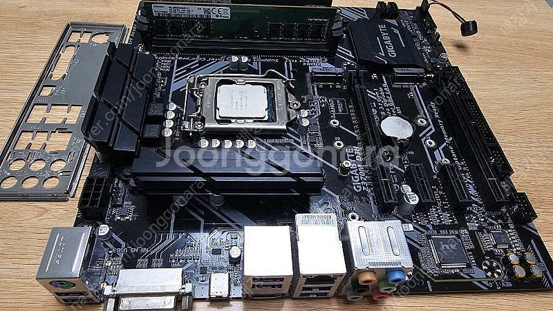 메인보드 VGA Z370M D3H--1