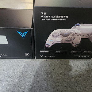 Flydigi APEX 4 아펙스4 컨트롤러 게임패드 팝니다+충전독