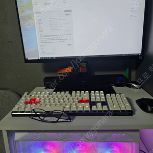 !급매!게이밍세트 i5 9세대 2060 메모리 32기가 본체랑 27인치lg울트라 모니터입니다