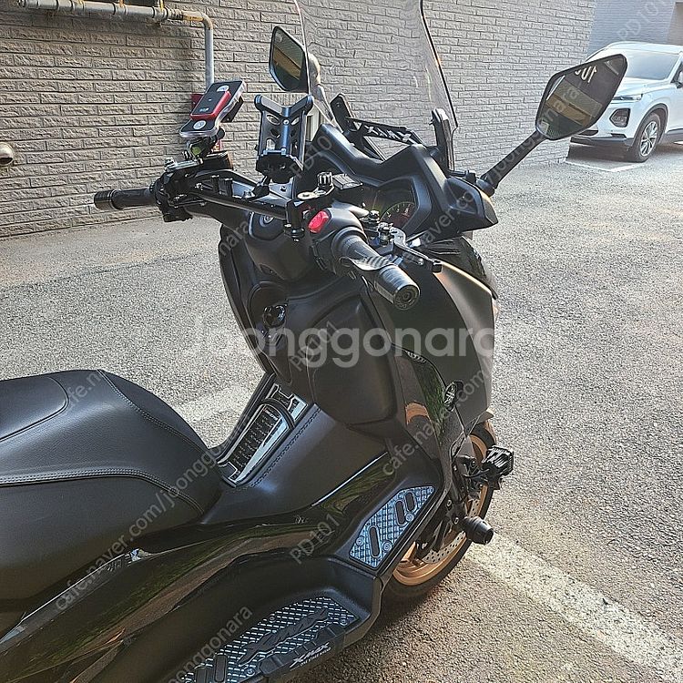 Xmax300 아크라풀배기 21년식 판매합니다.--5