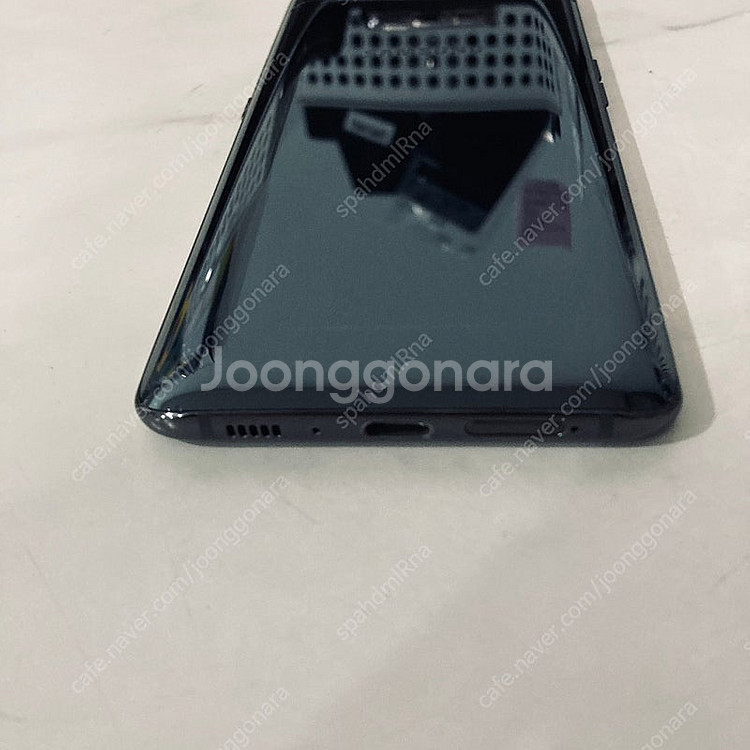 갤럭시 A80 블랙 128기가 액정S급 매우깨끗한기기 8만원 판매합니다!--2