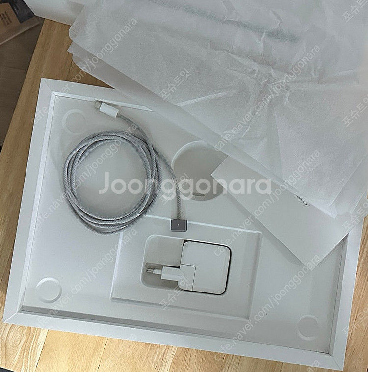 맥북에어15 M3 512gb--2