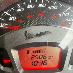 24년식 베스파 스프린트 125 판매합니다 2506km