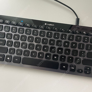 로지텍 K810 블루투스 키보드 (영어자판)