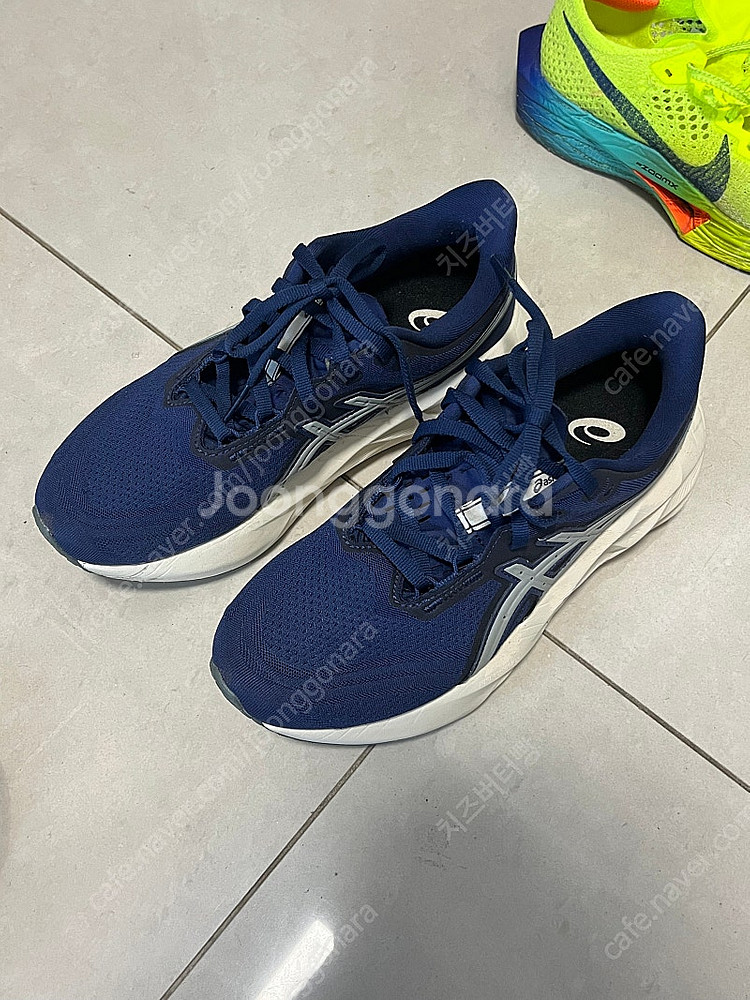 노바블라스트5 네이비 240 러닝화 러닝--0