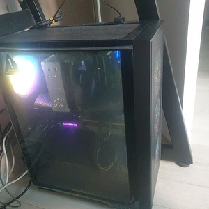 9600x + RX7700XT 데스크탑 팝니다.