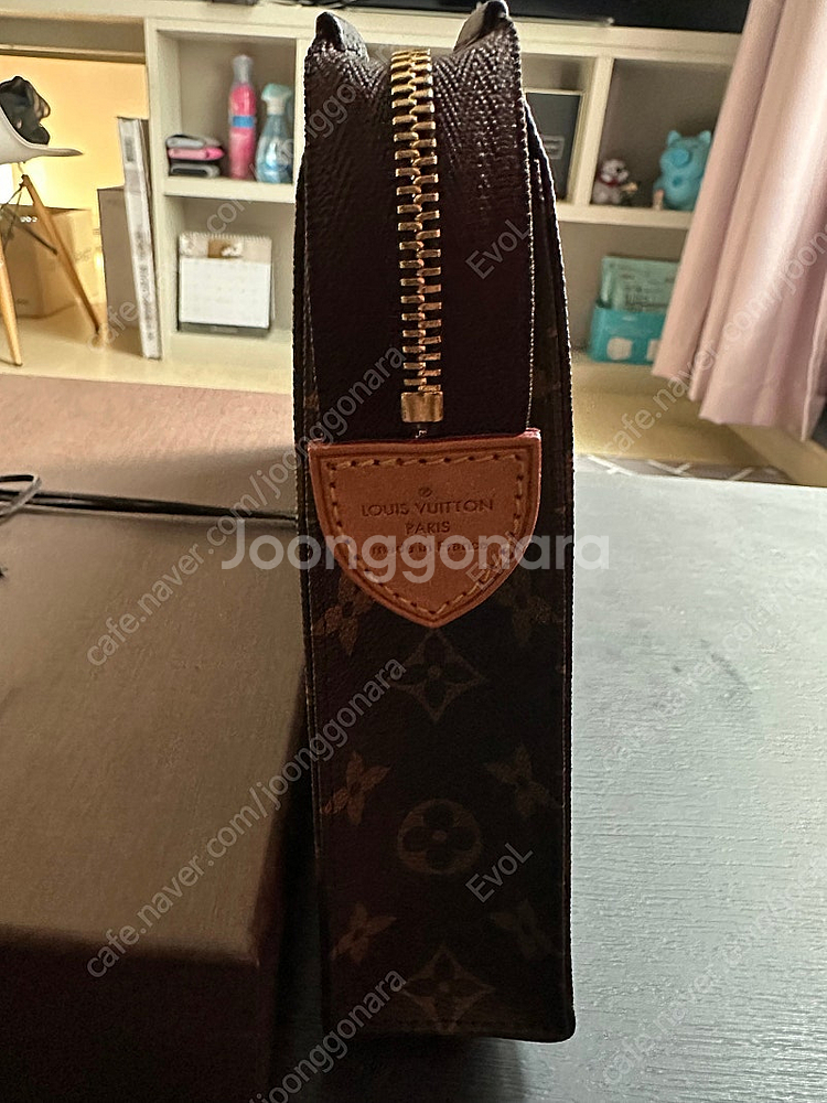 루이비통/모노그램/포쉐트토일렛26/클러치/55만원에 팝...--4