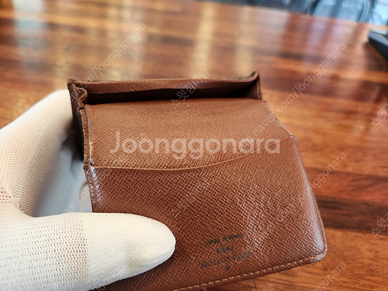 루이비통 모노그램 카드지갑 판매합니다.--6