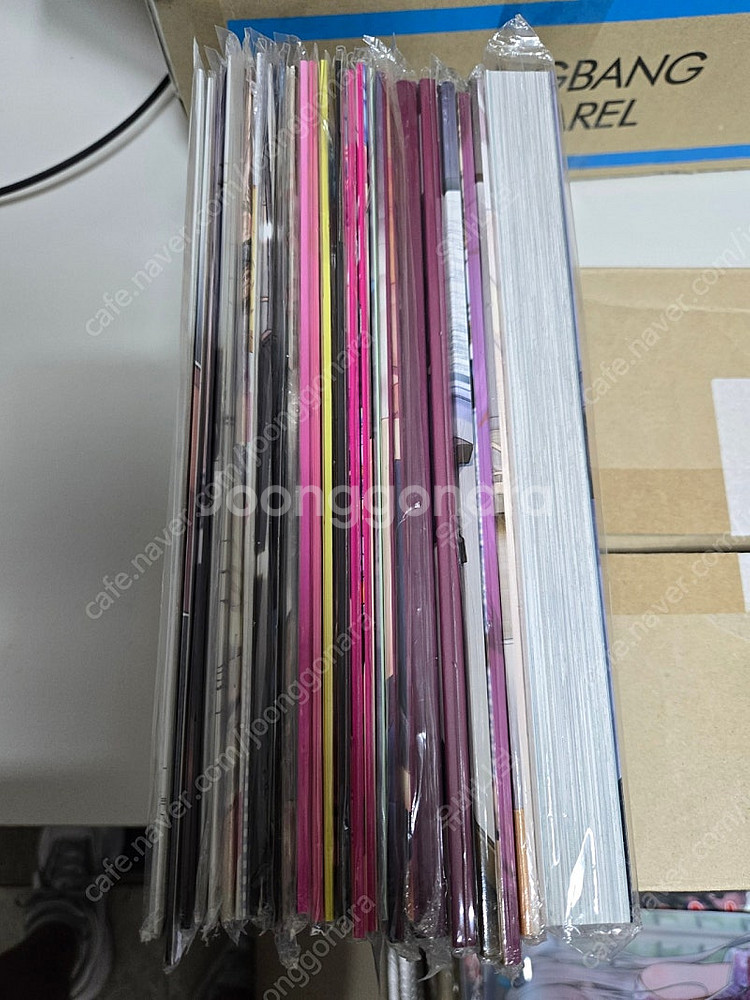 급처) 19금 성인 동인지 25권 일괄 팝니다--0