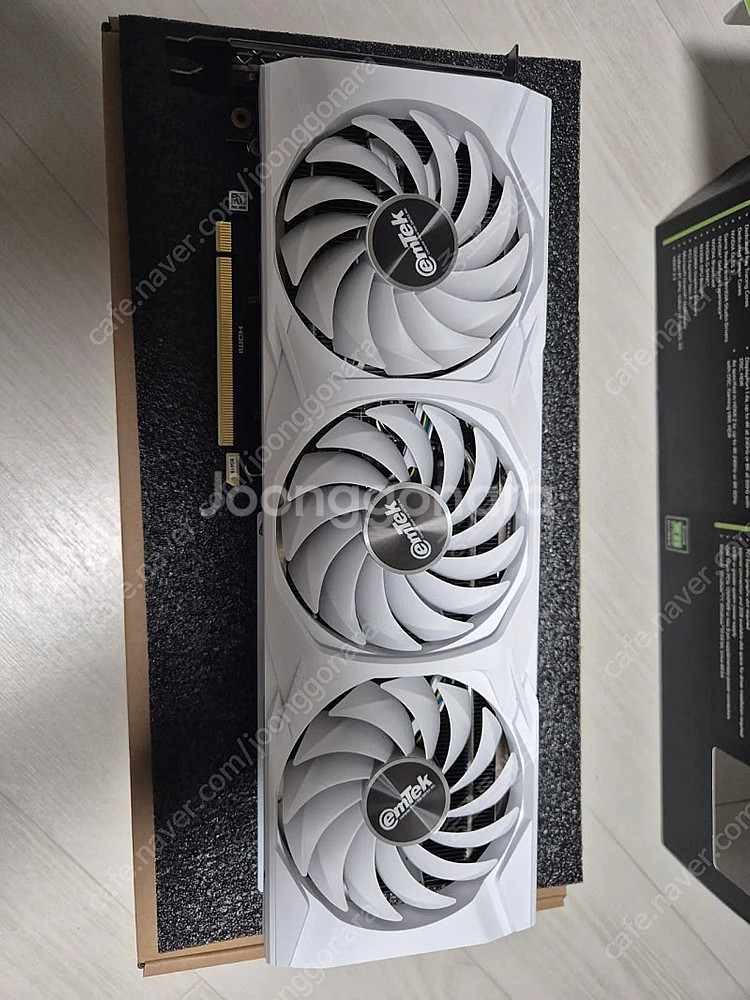 지포스 rtx4070슈퍼 이엠텍 택배비포함--1