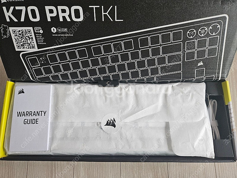 커세어 K70 PRO TKL MGX 화이트 키보드 판매...--2