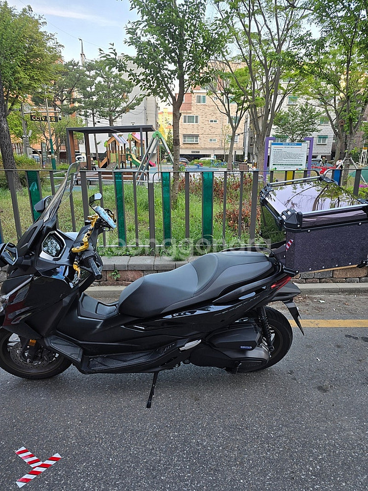 오토바이 리스 승계 구해요 ( 포르자 350 25년식 ...--0