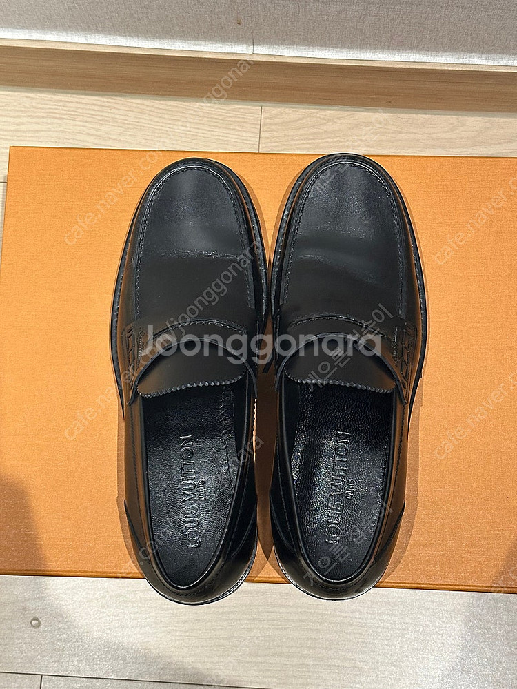 루이비통 남성 구두 6사이즈--5