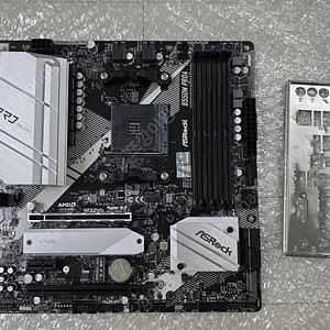 ASROCK B550M PRO4 팝니다.