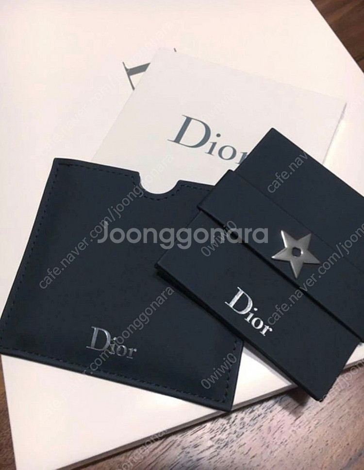 매장정품) 디올 블랙 거울 디올손거울--1