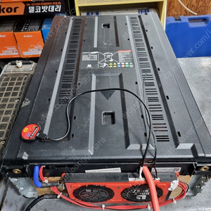 삼성 각셀 24V300A 리튬 이온 배터리 팜니다.