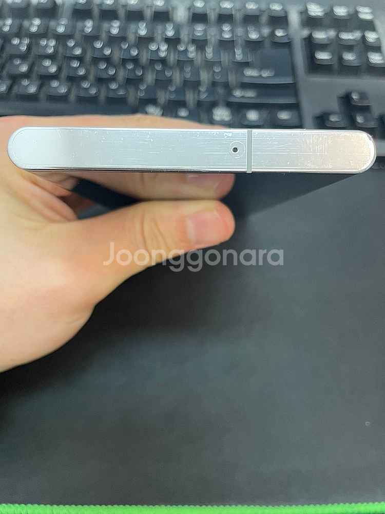 갤럭시S22울트라 화이트 256GB 무잔상 상태좋은 중...--3