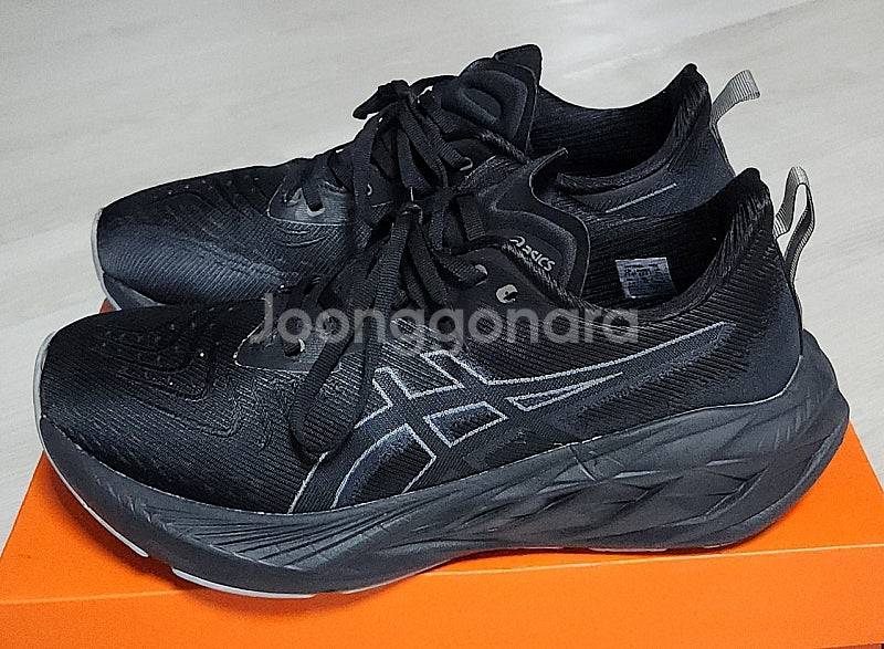 아식스 노바블라스트 4 블랙 그라파이트 asics--1