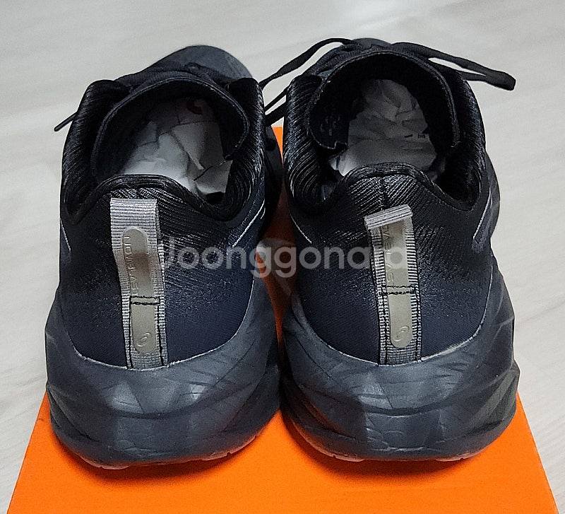 아식스 노바블라스트 4 블랙 그라파이트 asics--6