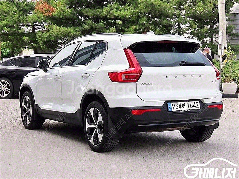 [볼보]XC40 B4 AWD 얼티메이트 브라이트 ★중고...--3