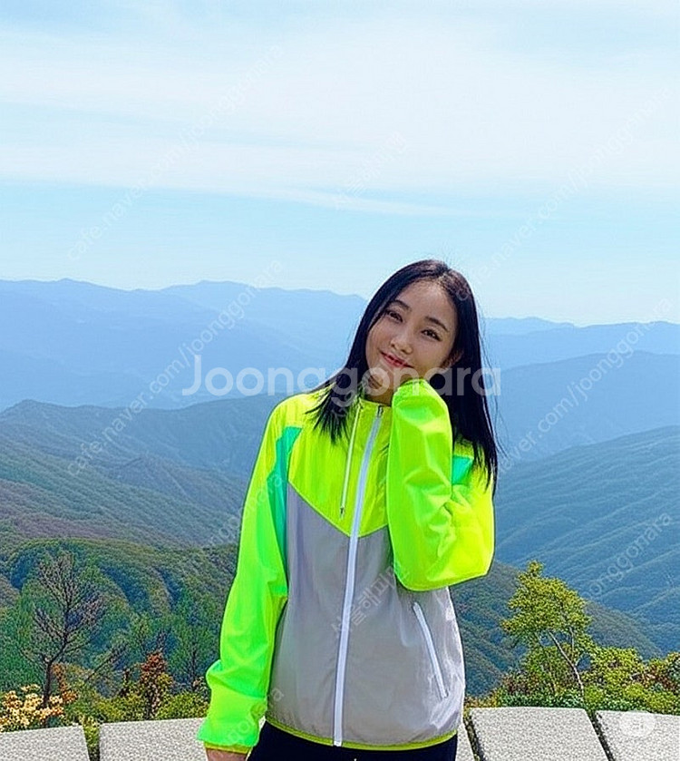 나이키 여성 형광노랑/그린 여름 경량 바람막이 자켓 윈드러너 남녀공용 S 90사이즈--5