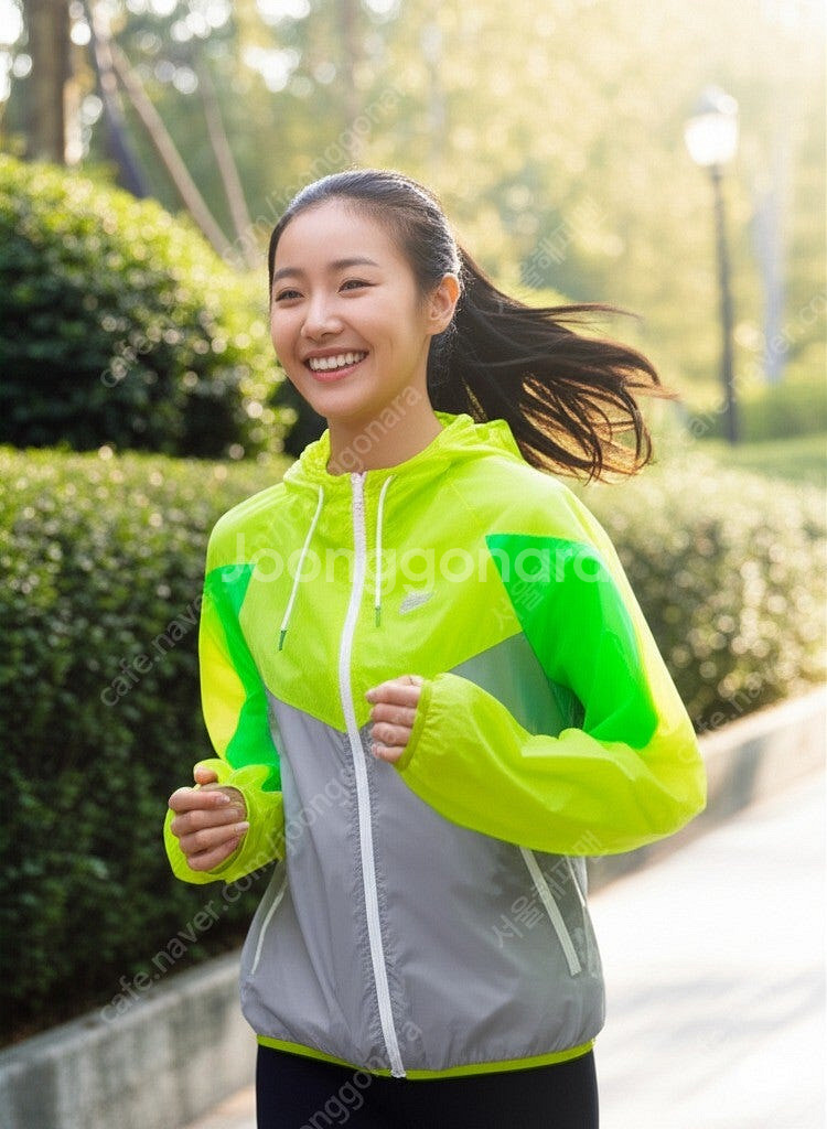 나이키 여성 형광노랑/그린 여름 경량 바람막이 자켓 윈드러너 남녀공용 S 90사이즈--0