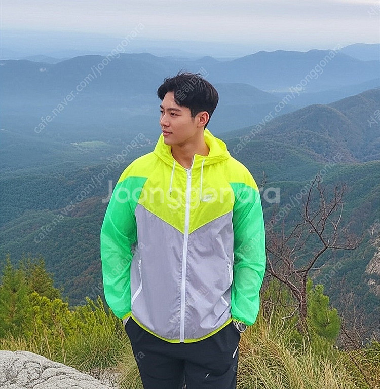 나이키 여성 형광노랑/그린 여름 경량 바람막이 자켓 윈드러너 남녀공용 S 90사이즈--6