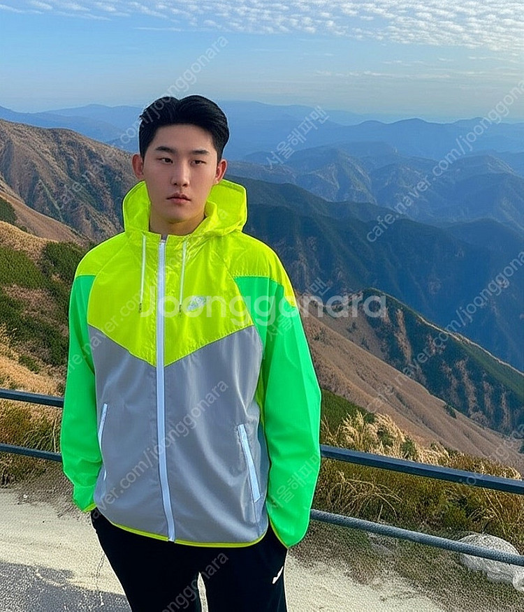 나이키 여성 형광노랑/그린 여름 경량 바람막이 자켓 윈드러너 남녀공용 S 90사이즈--7