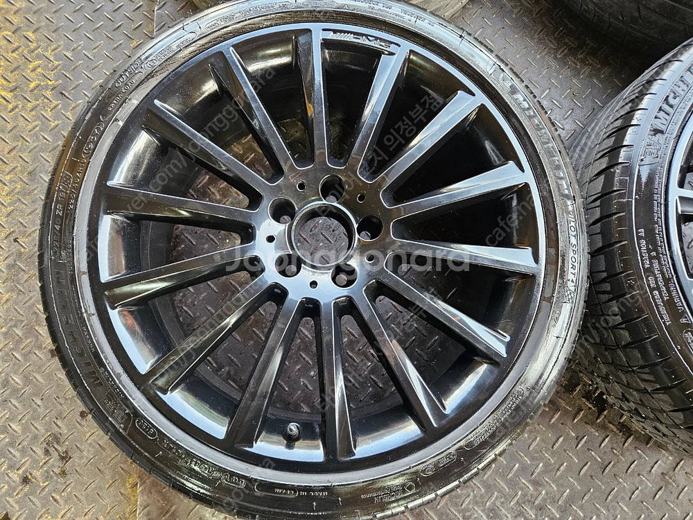 19인치 벤츠C클래스 쿠페 AMG 마차 유광블랙 순정휠...--4