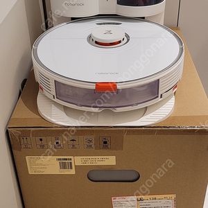 로보락 S7 플러스 풀박스 판매합니다.