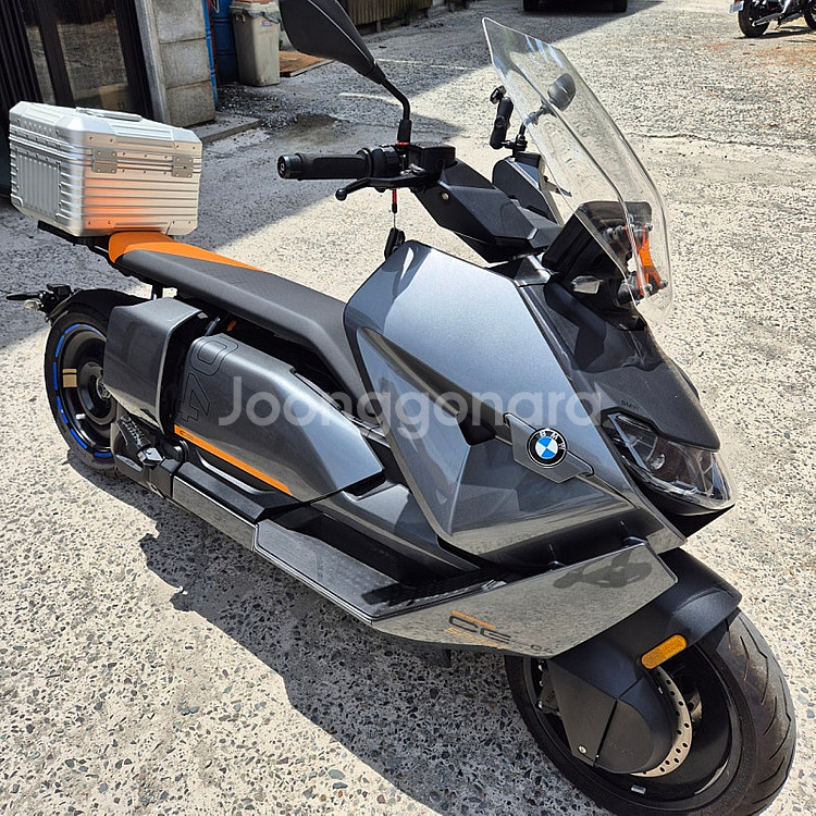 bmw ce04--0