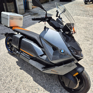 bmw ce04