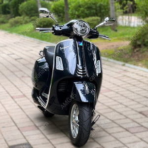 24년식 베스파 GTS 300 ABS 스마트키 블랙불카노 3천키로 판매합니다