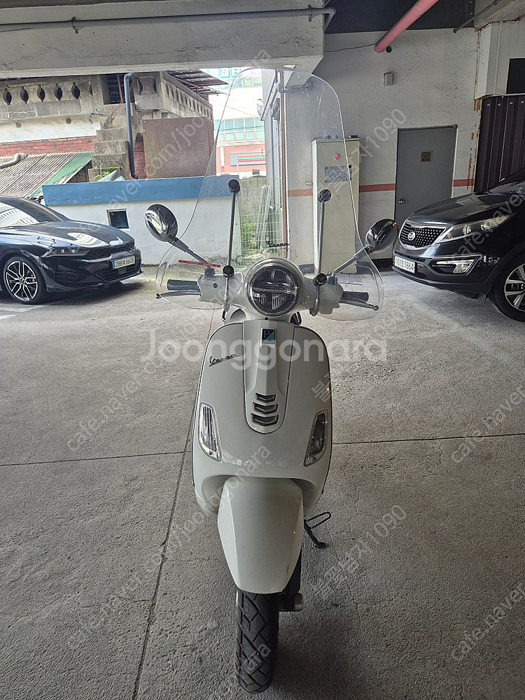2021년식 베스파 lx125 화이트 팝니다--0
