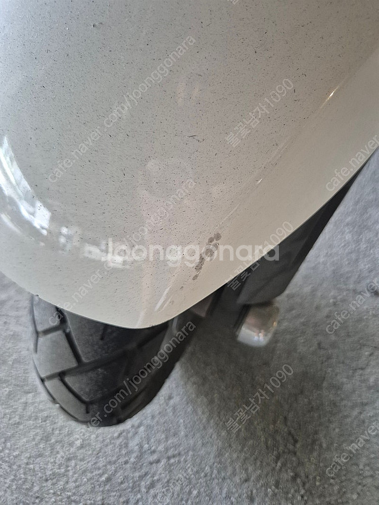 2021년식 베스파 lx125 화이트 팝니다--6