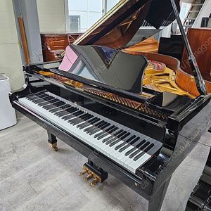 94년 영창그랜드피아노 C-185
