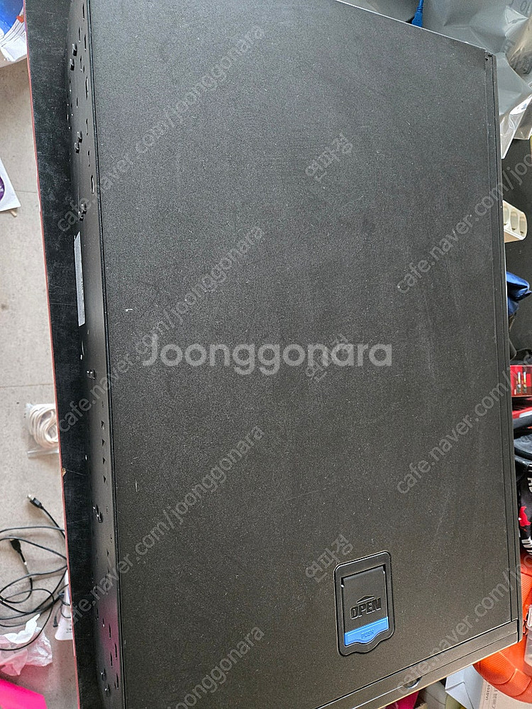 슈퍼마이크로 서버 2200w 파워 GPU 3개이상--2