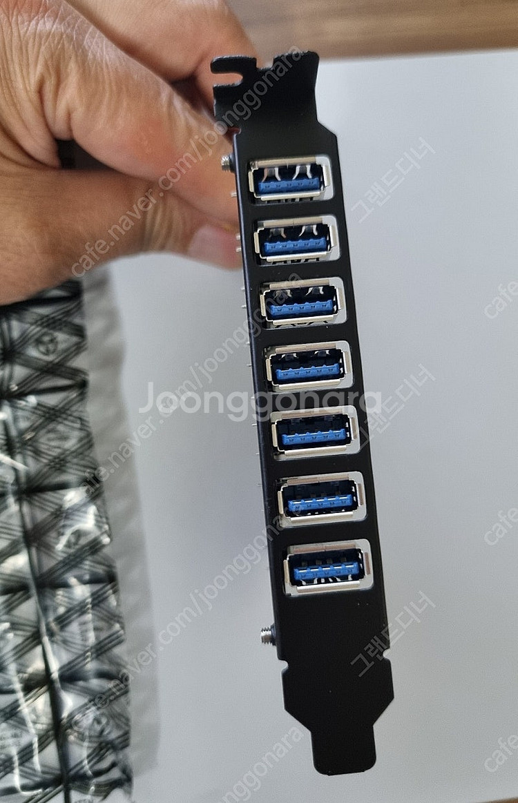USB3.2 7포트 확장카드 팝니다.--1