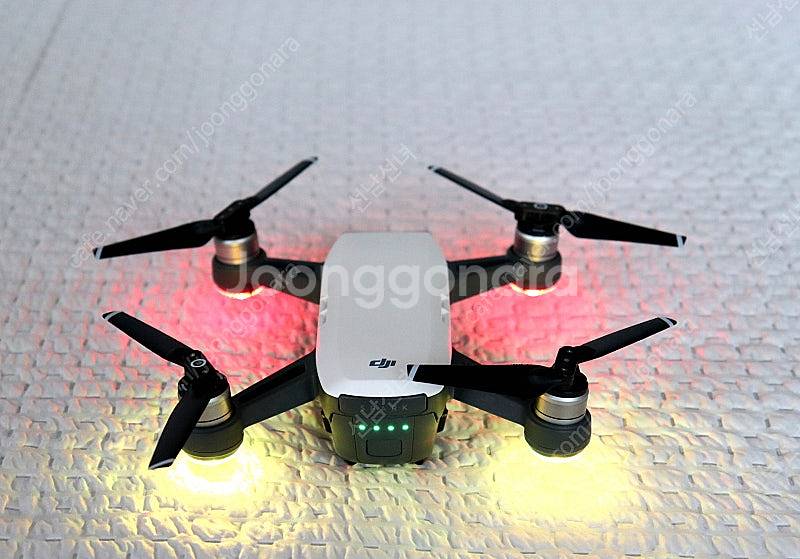 Dji spark 플라이모어 콤보 드론 판매합니다--0