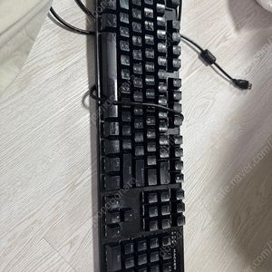 해커 k560k 게이밍 키보드 판매합니다