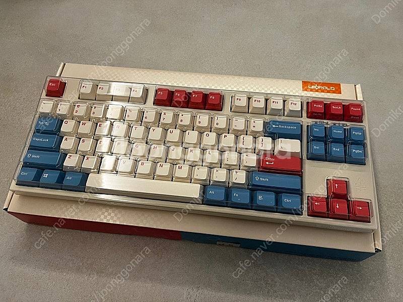 레오폴드 FC750RBT 코랄 블루 영문 적축 팔아요!--0