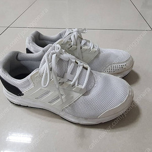 (아디다스 adidas) 화이트 메쉬 운동화 조깅화 250-255