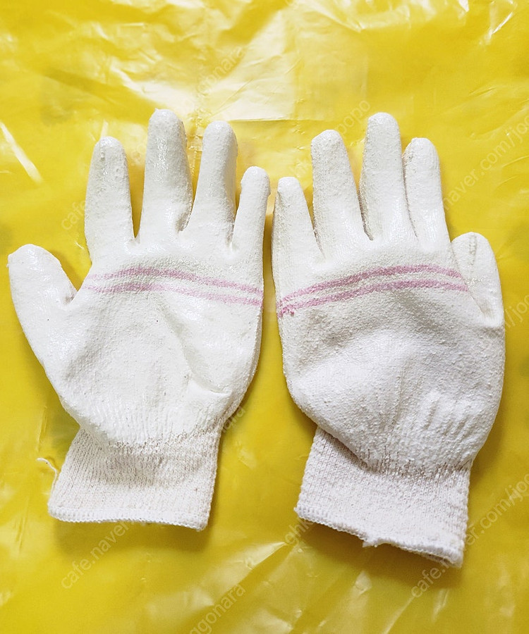 이중 천연라텍스 반코팅 면장갑힌색 판매합니다 이미지