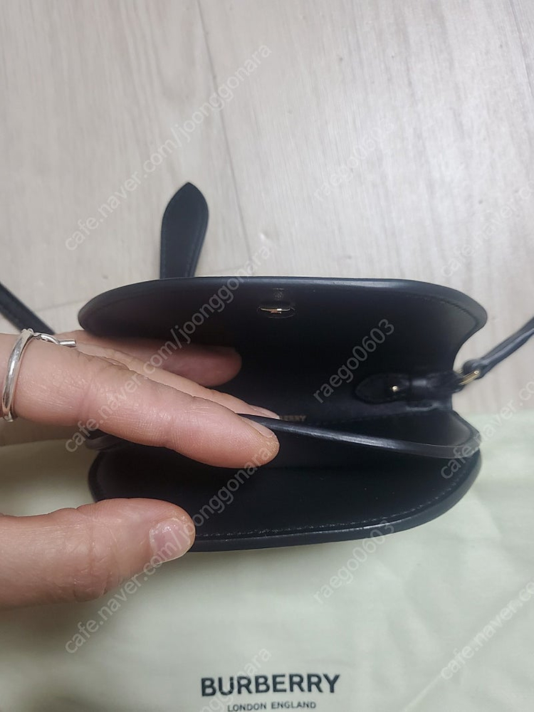 버버리 올림피아 미니 크로스백 이미지