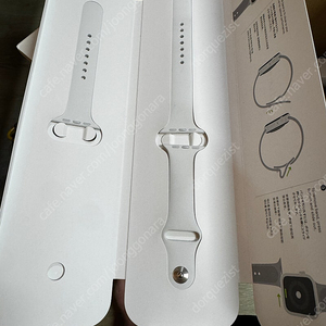 애플워치 5 44mm 스트랩 박스 팝니다.