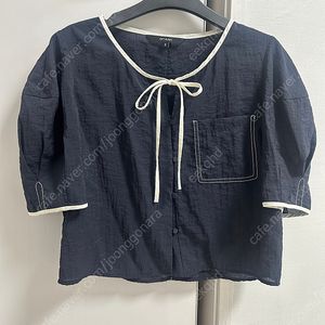 온앤온 블라우스